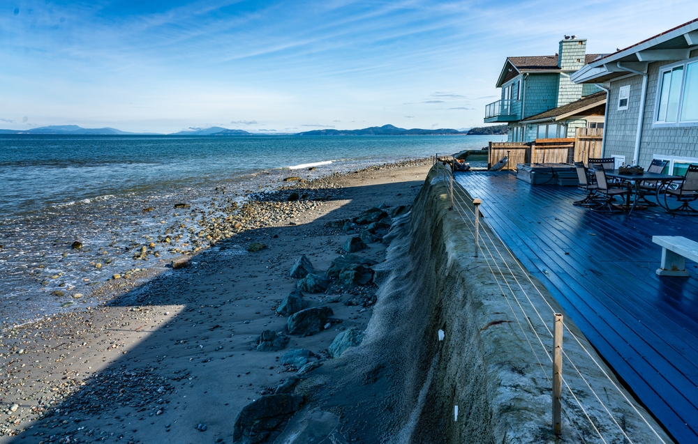 A,View,Of,The,Shoreline,In,Oak,Harbor,,Washington,Whith